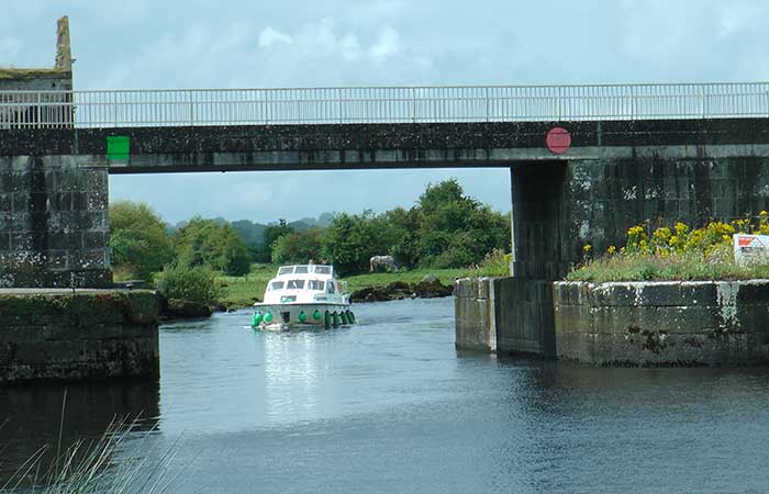 Ireland canal cruising