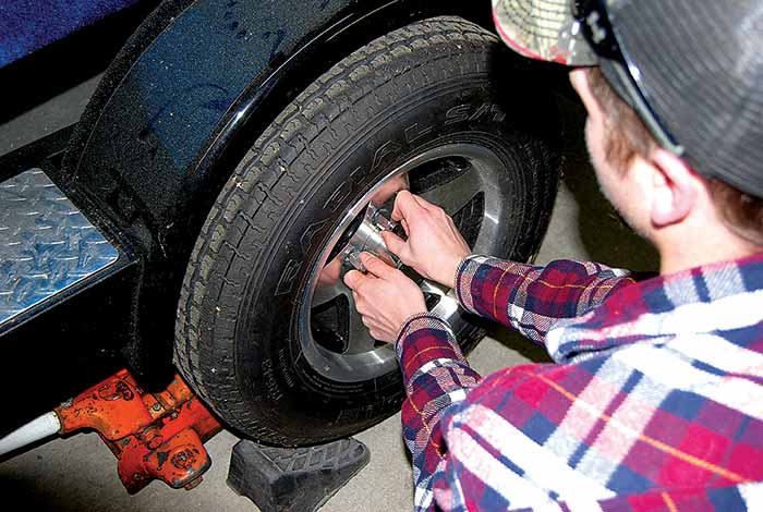 Replacing lug nuts
