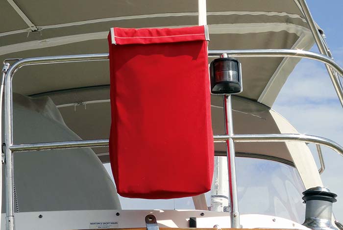 Man-overboard module blocks stern light