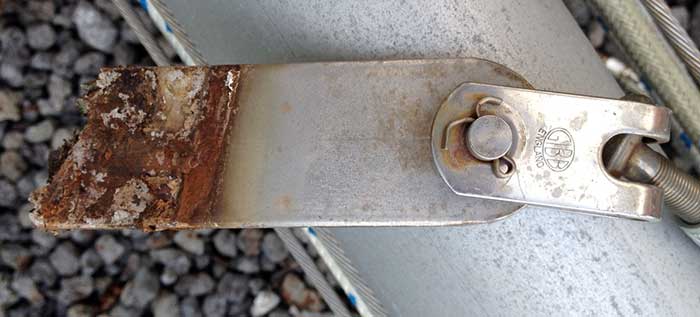 Corroded chainplate