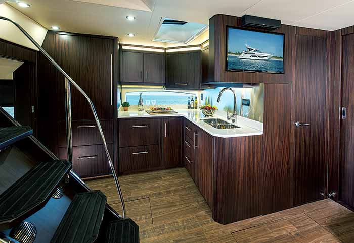 Regal 53 Coupe interior