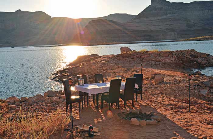 Romantic dining spot  on Lake Powell