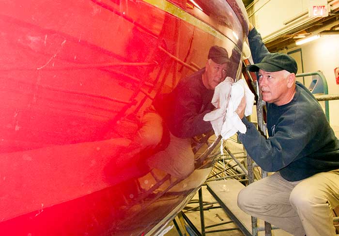 Shiny boat hull finish