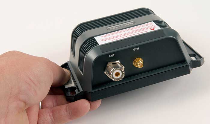 Simrad NAIS-400 unit