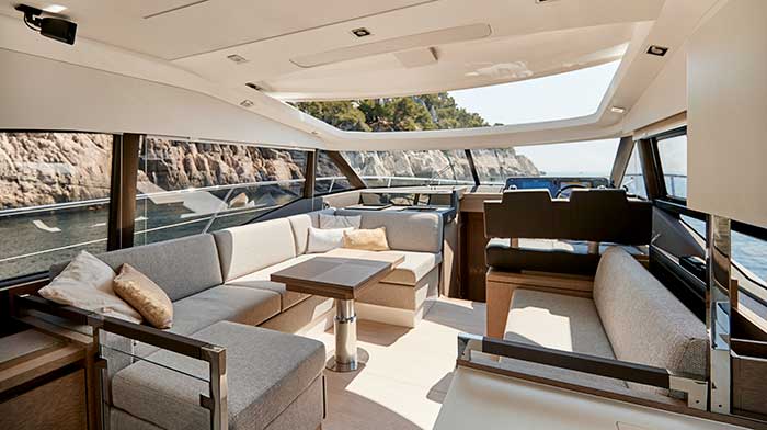Jeanneau Prestige 460 S forward cabin