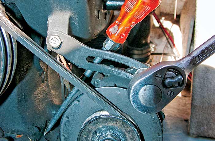 Alternator belt tightening step 3