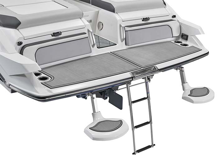 Yamaha swim-up seats