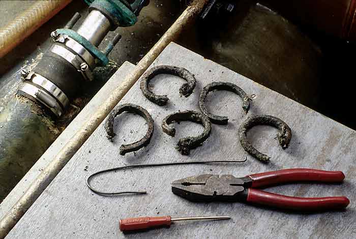 Repack a stuffing box step 3