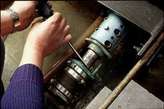 Repack a stuffing box step 7