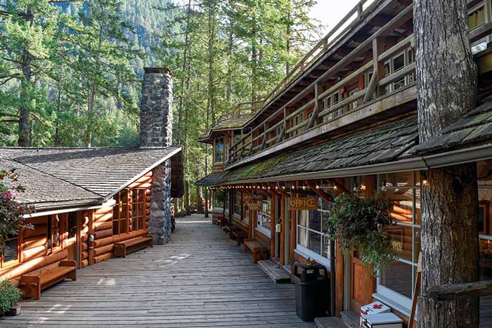 Malibu Club main street