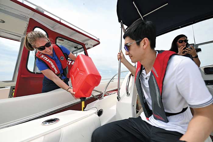 TowBoatUS delivering fuel