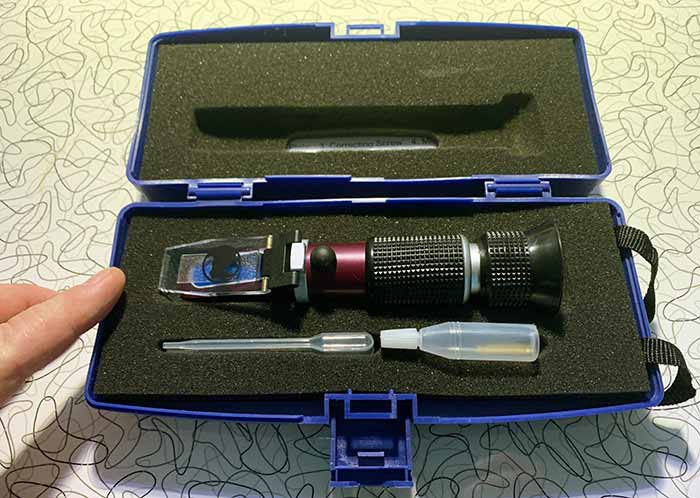 Refractometer