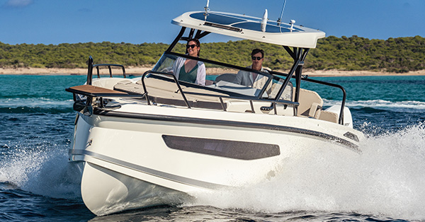 Navan 30: Modern Style, Versatile Design | BoatUS